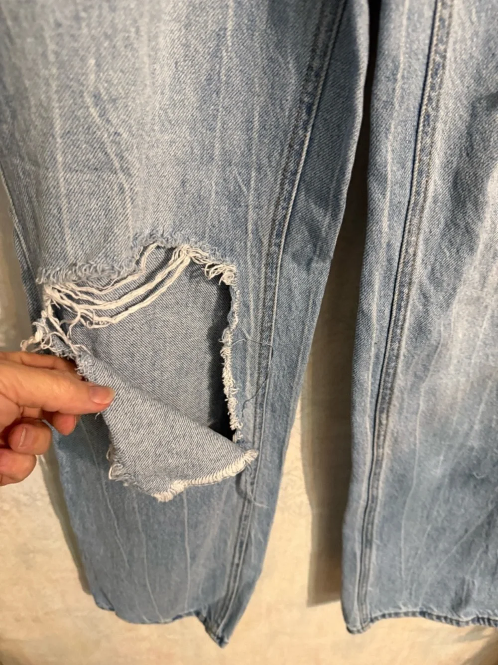 PacSun 90’s Boyfriend Light Blue High Waist Distressed Straight Jeans, Sz‎ 26x32